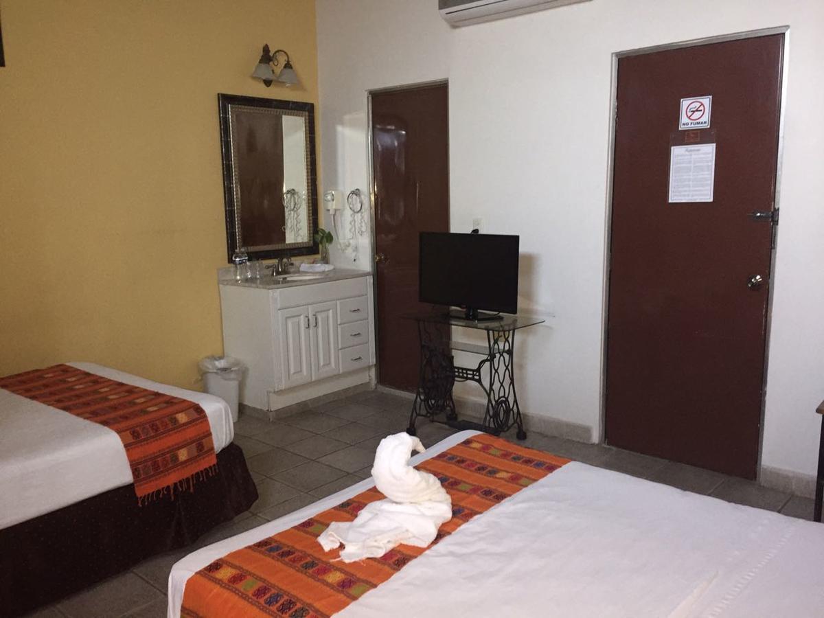 Hotel San Miguel Arcangel イサマル エクステリア 写真